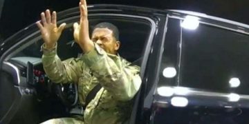 Police Pull Guns and Pepper Sprayed black U.S Army Lt.
