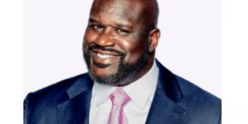 Shaq Pays For Fan’s Engagement Ring