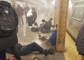 Live Updates: Gunman Attack in Brooklyn Subway