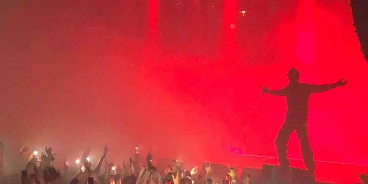 Playboi Carti Flings His Guitarist During Live Performance