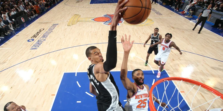 Knicks Spurs Game 3: Security, boos and a late Spurs surge at MSG